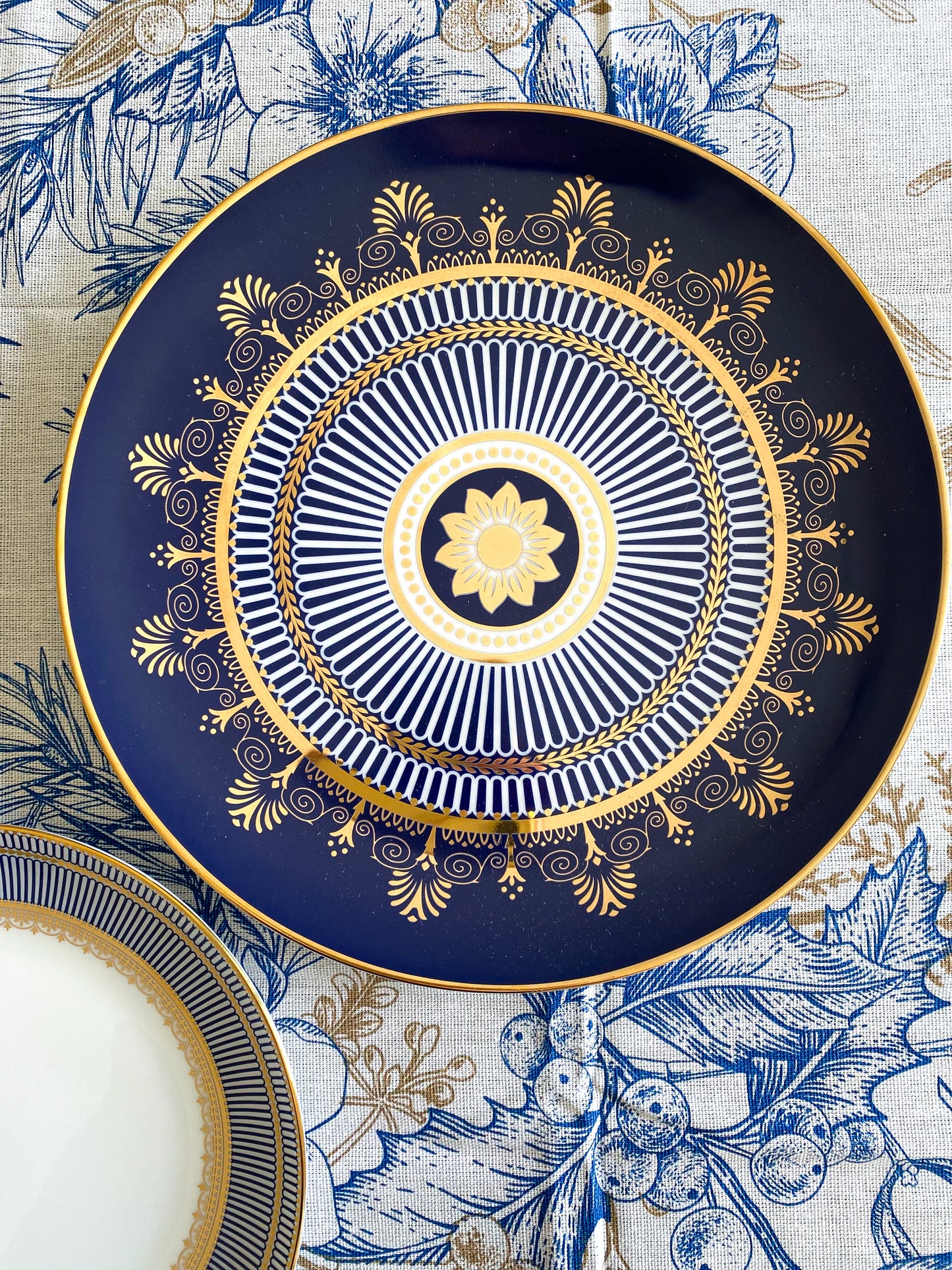 Palace Blue dinner plate